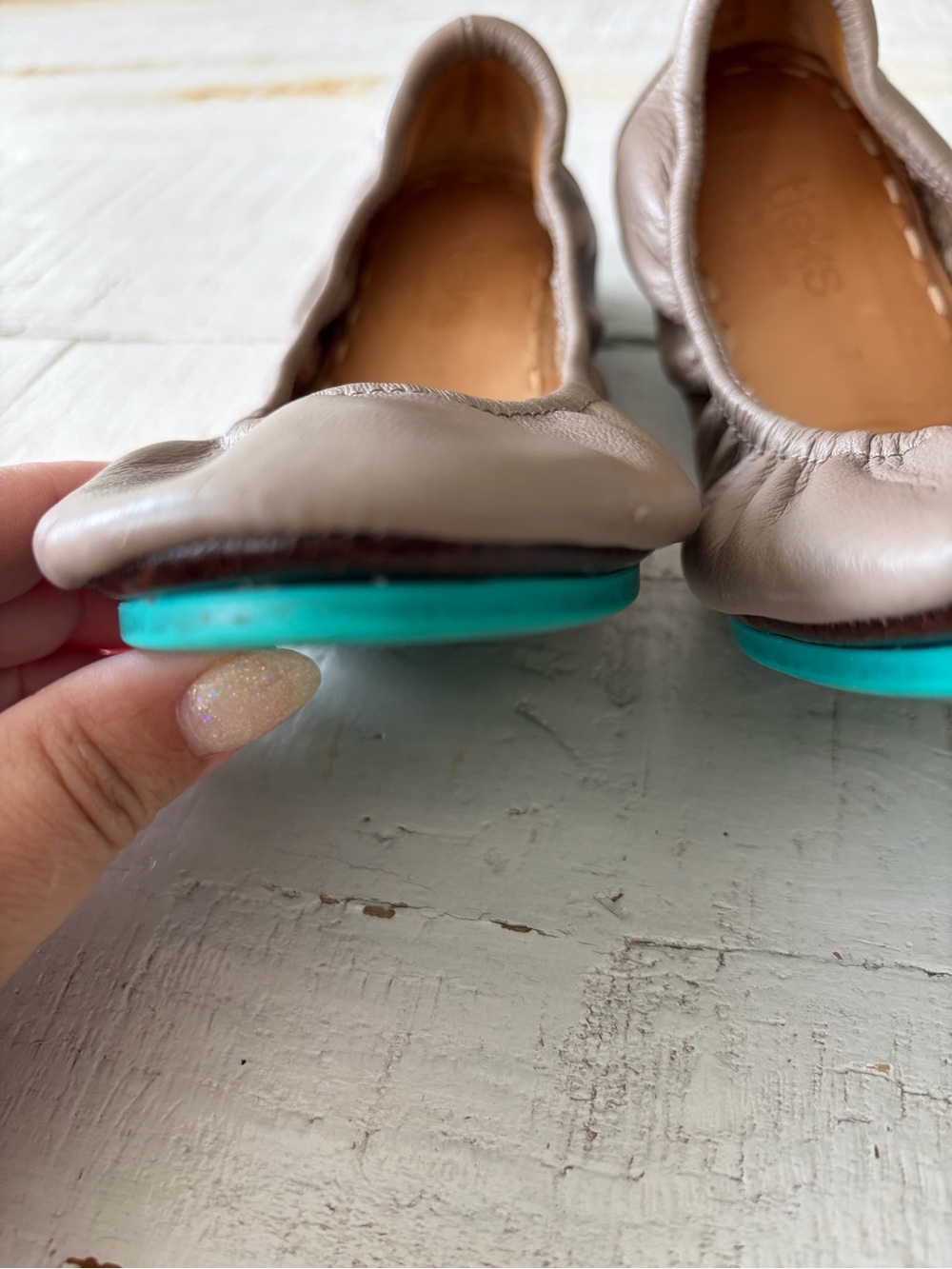 Tieks by Gavrieli size 7 Taupe Leather Ballet Flats Foldable Travel Comfort - Picture 4 of 10